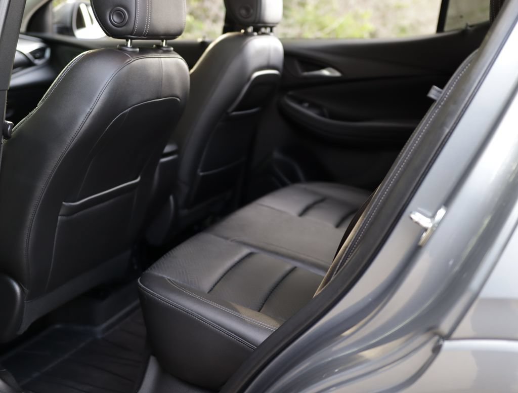 Used 2020 SATIN STEEL METALLIC Buick Essence image 27