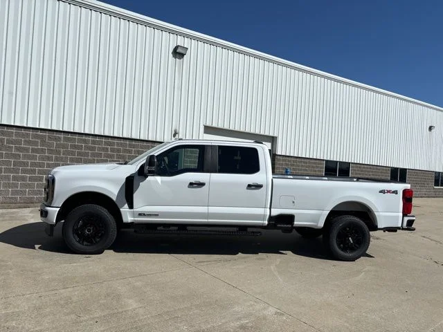 New 2026 Oxford White Ford F-250® XL image 9