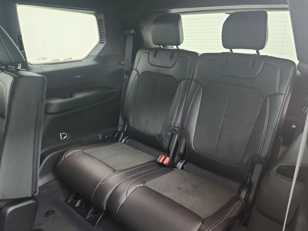 New 2026 Baltic Gray Metallic Clearcoat Jeep Altitude image 30