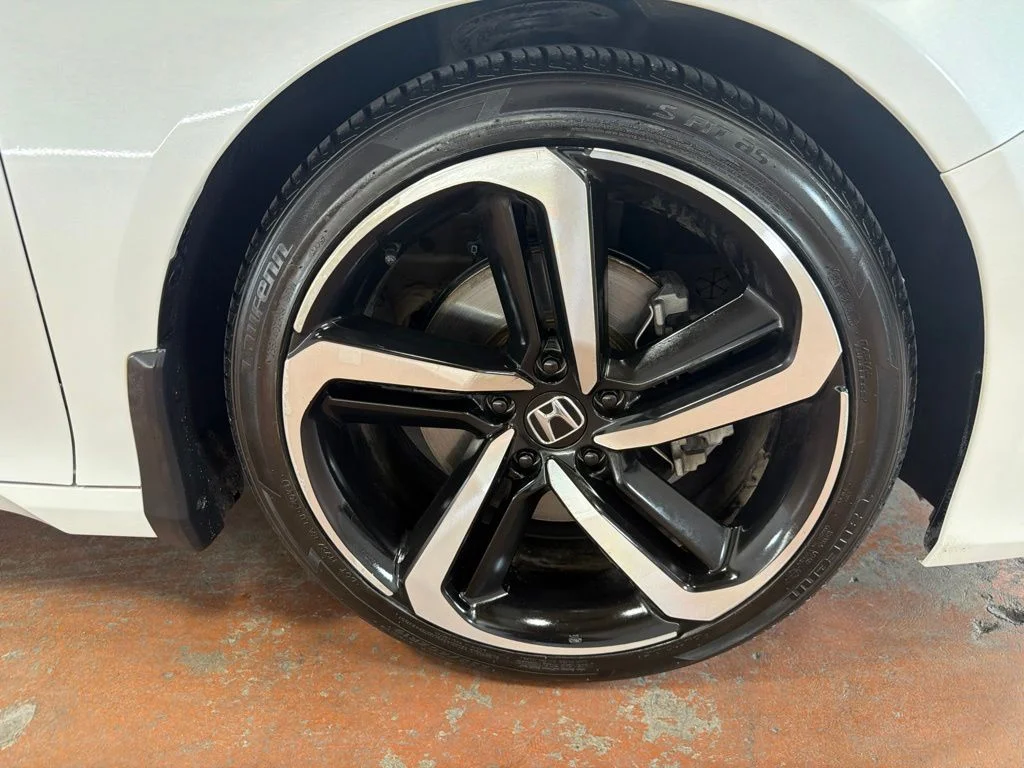 Used 2022 Platinum White Pearl Honda Sport image 10