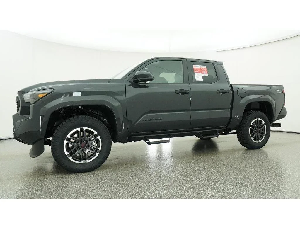 2026 Toyota Tacoma TRD Sport - Photo 18