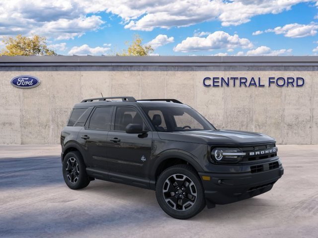 New 2024 Shadow Black Ford Outer Banks® image 7
