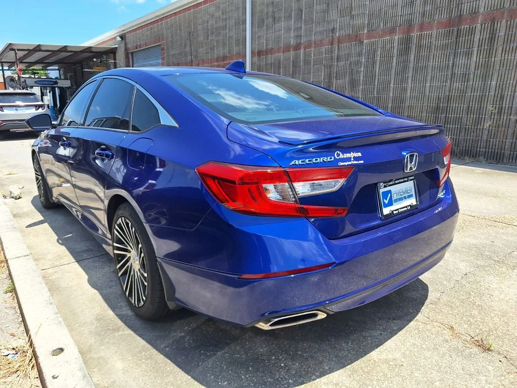 Certified Used 2018 Still Night Pearl Honda Sport image 6