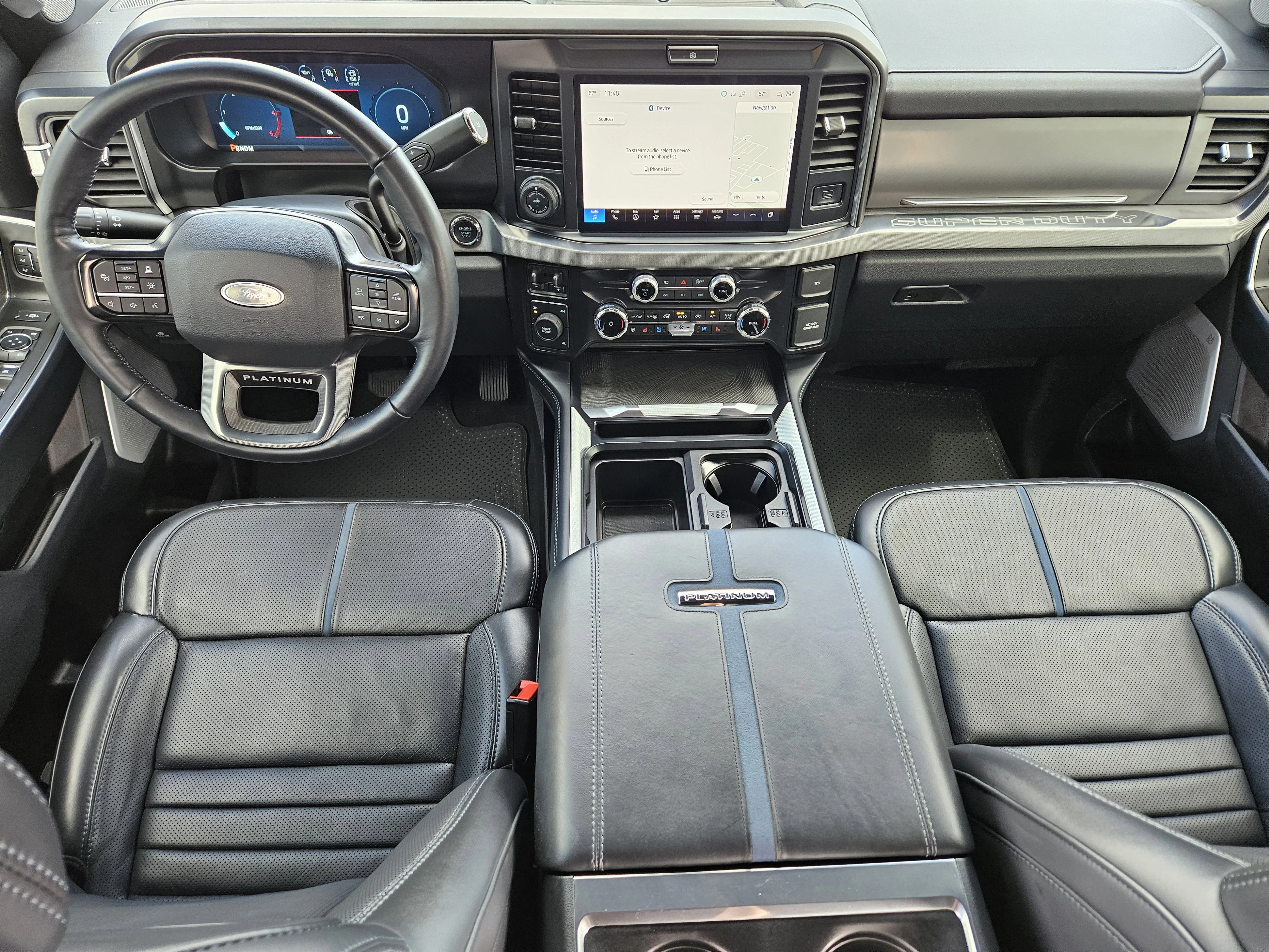 Used 2025  Ford Platinum image 27