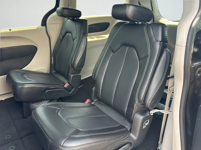Used 2023 Gray Chrysler Touring L image 27