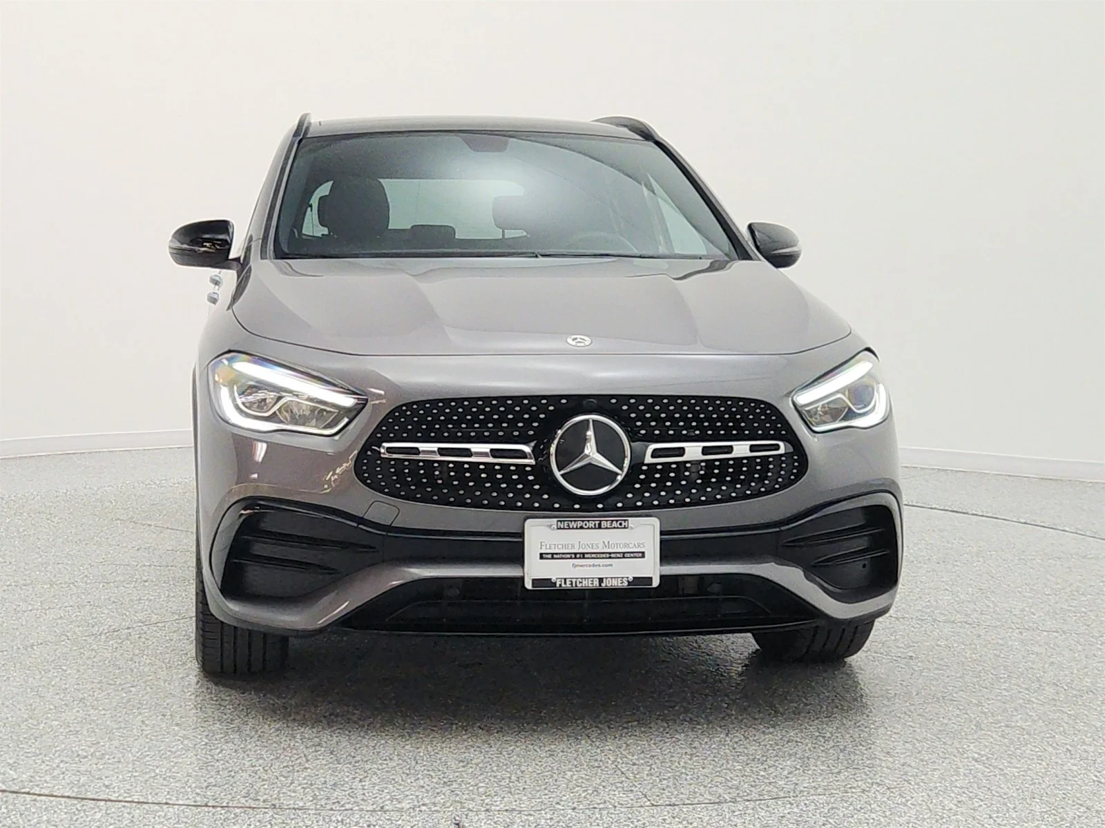 Used 2022 Mountain Grey Metallic Mercedes-Benz GLA 250 SUV image 2