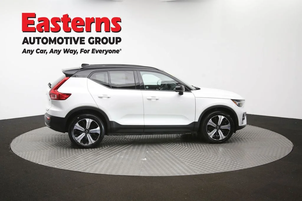 Used 2023 White Volvo Twin Plus image 38