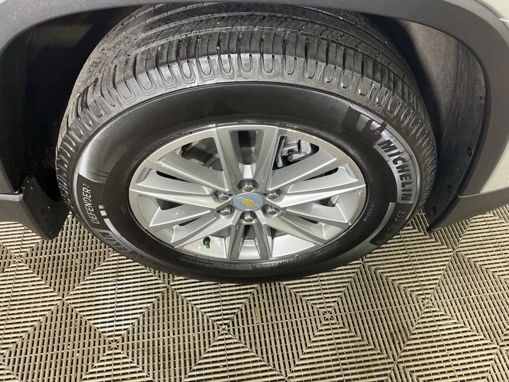 Certified Used 2022 Silver Chevrolet LT image 5