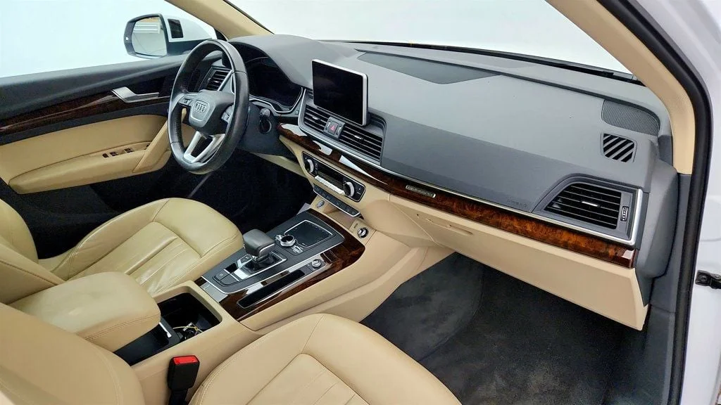 Used 2018 Ibis White Audi 2.0 TFSI Premium Plus w/ Navigation Pkg & Cold Weather Pkg image 26