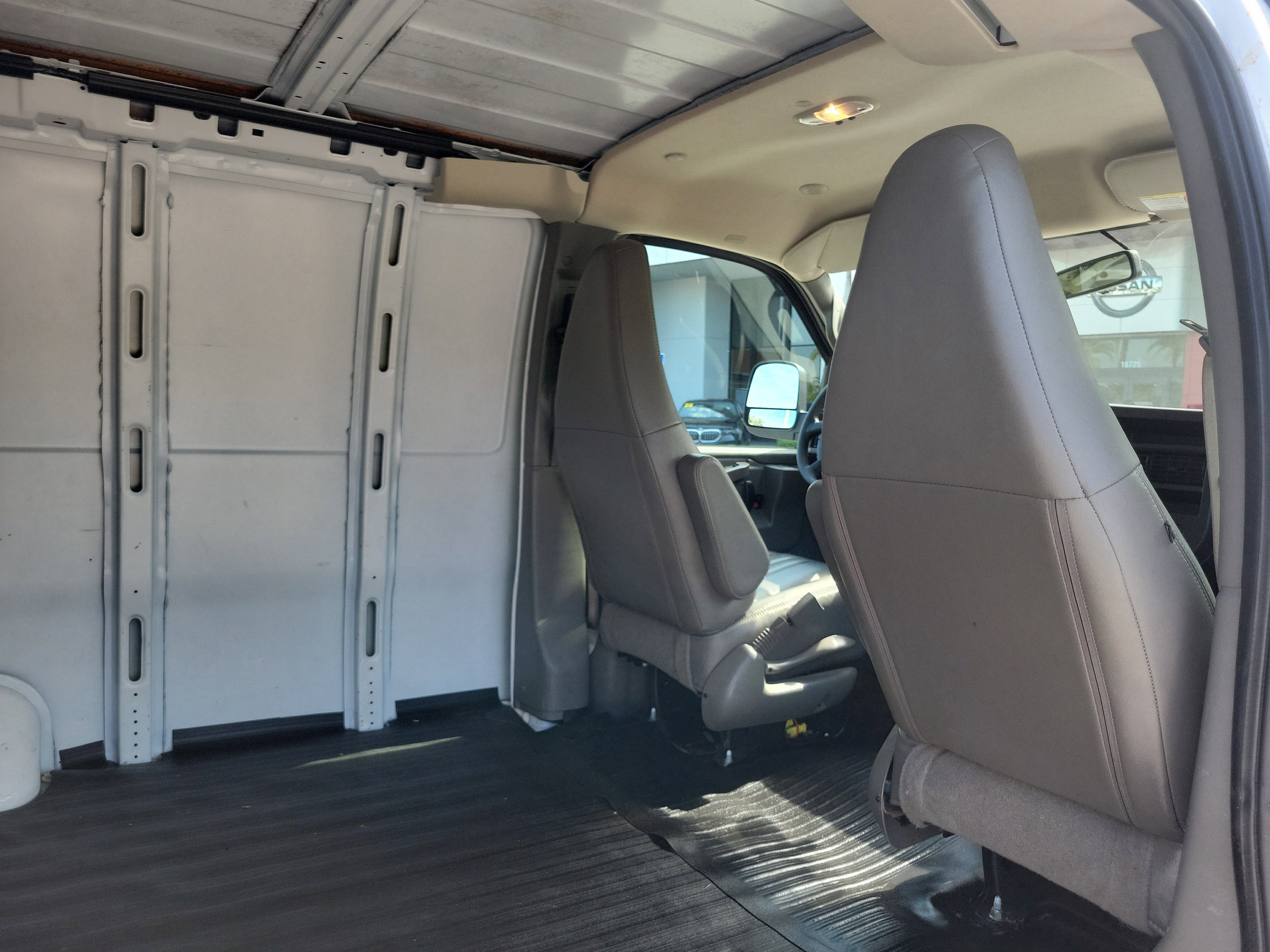 Used 2025 White Chevrolet Work Van image 7