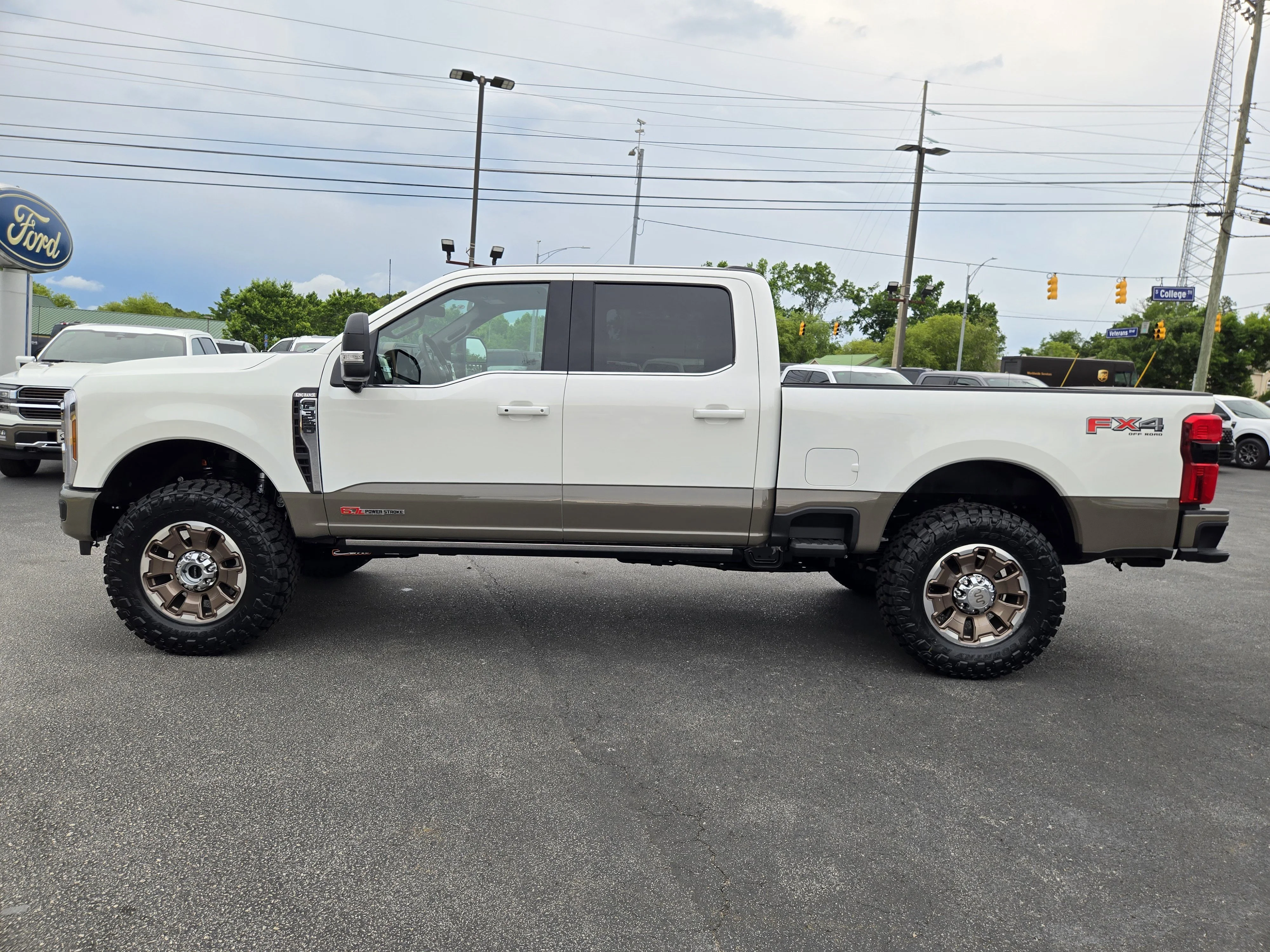 New 2026 STAR WHITE Ford King Ranch image 11