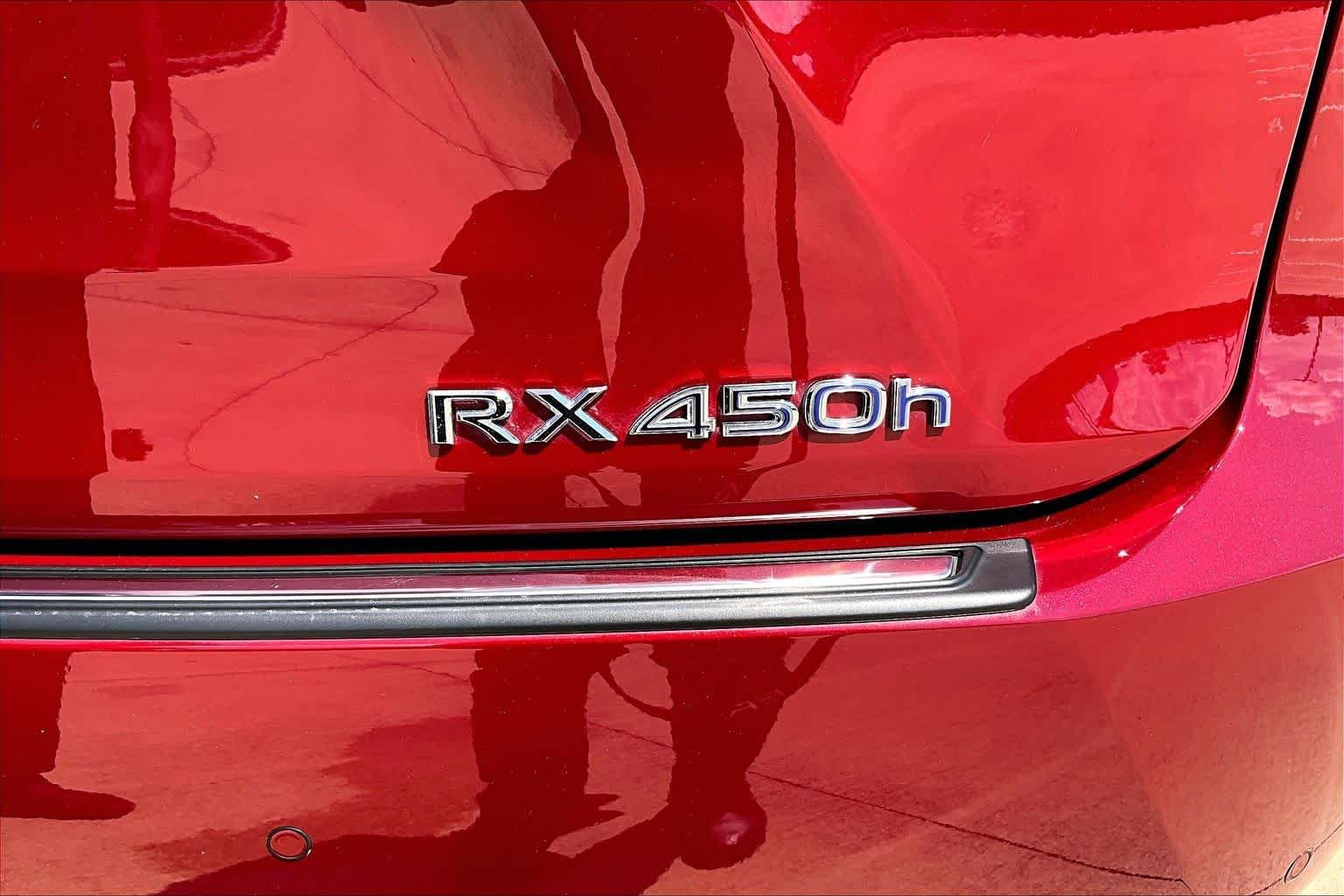 Used 2018 Matador Red Mica Lexus  image 10