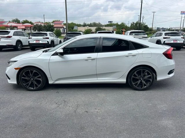 Used 2021  Honda Sport image 4