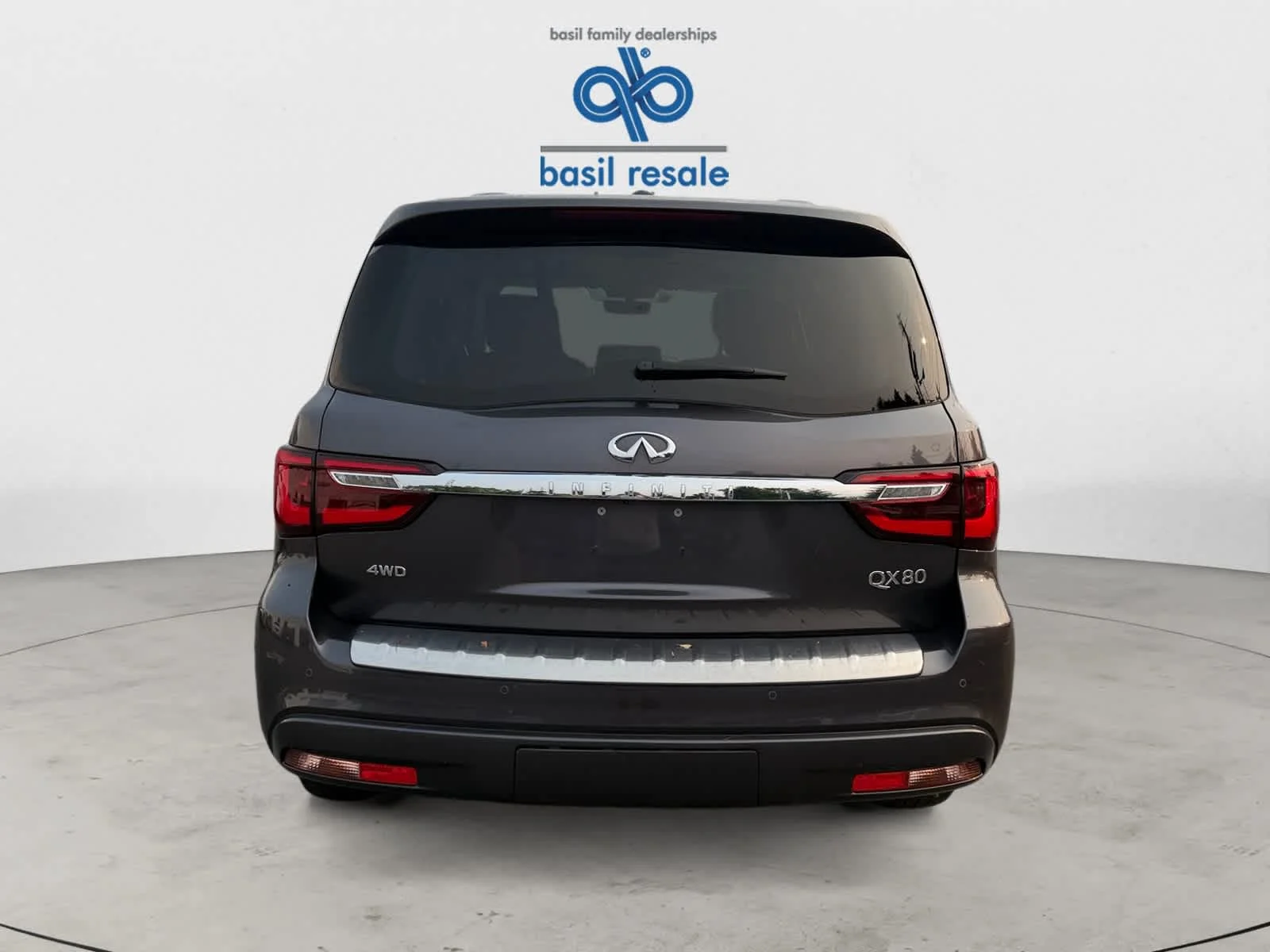 Used 2024 Anthracite Gray INFINITI LUXE image 5