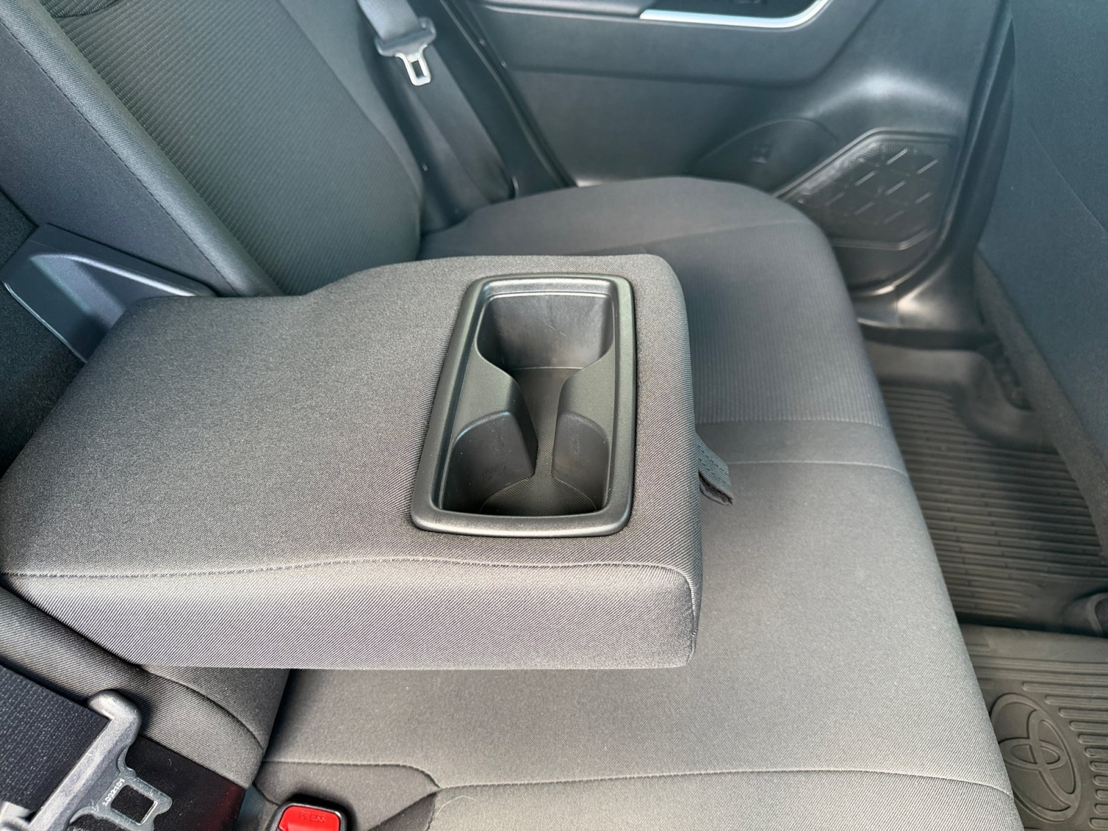 Used 2021 Midnight Black Metallic Toyota LE image 33