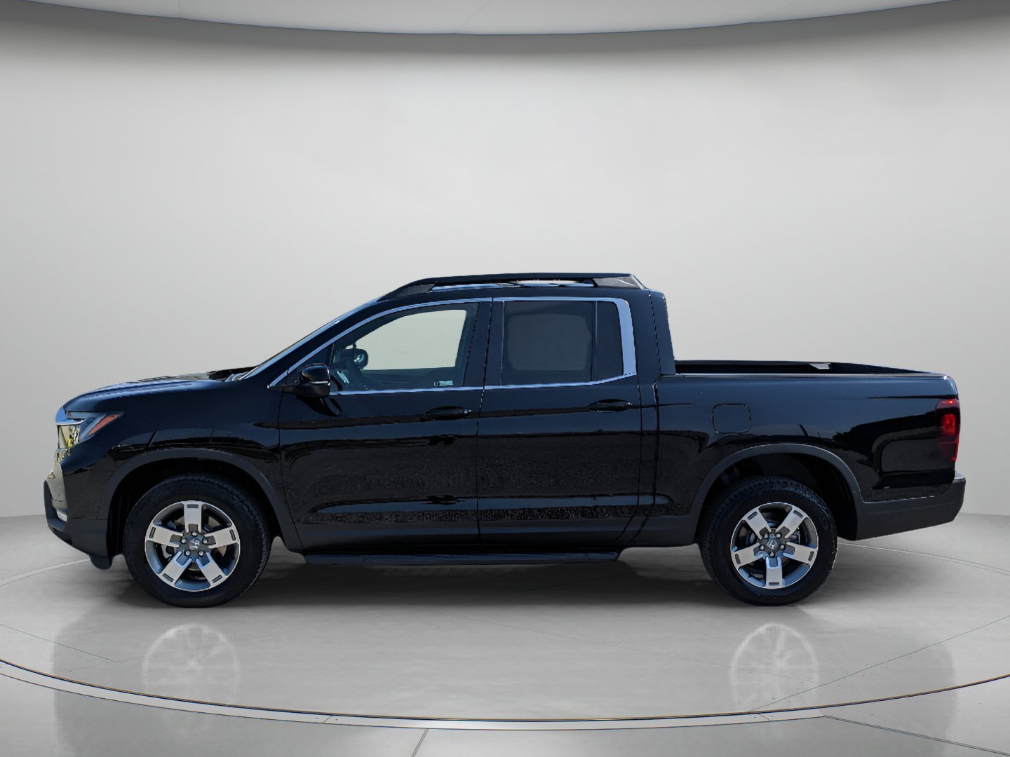 New 2026 Crystal Black Pearl Honda RTL image 3