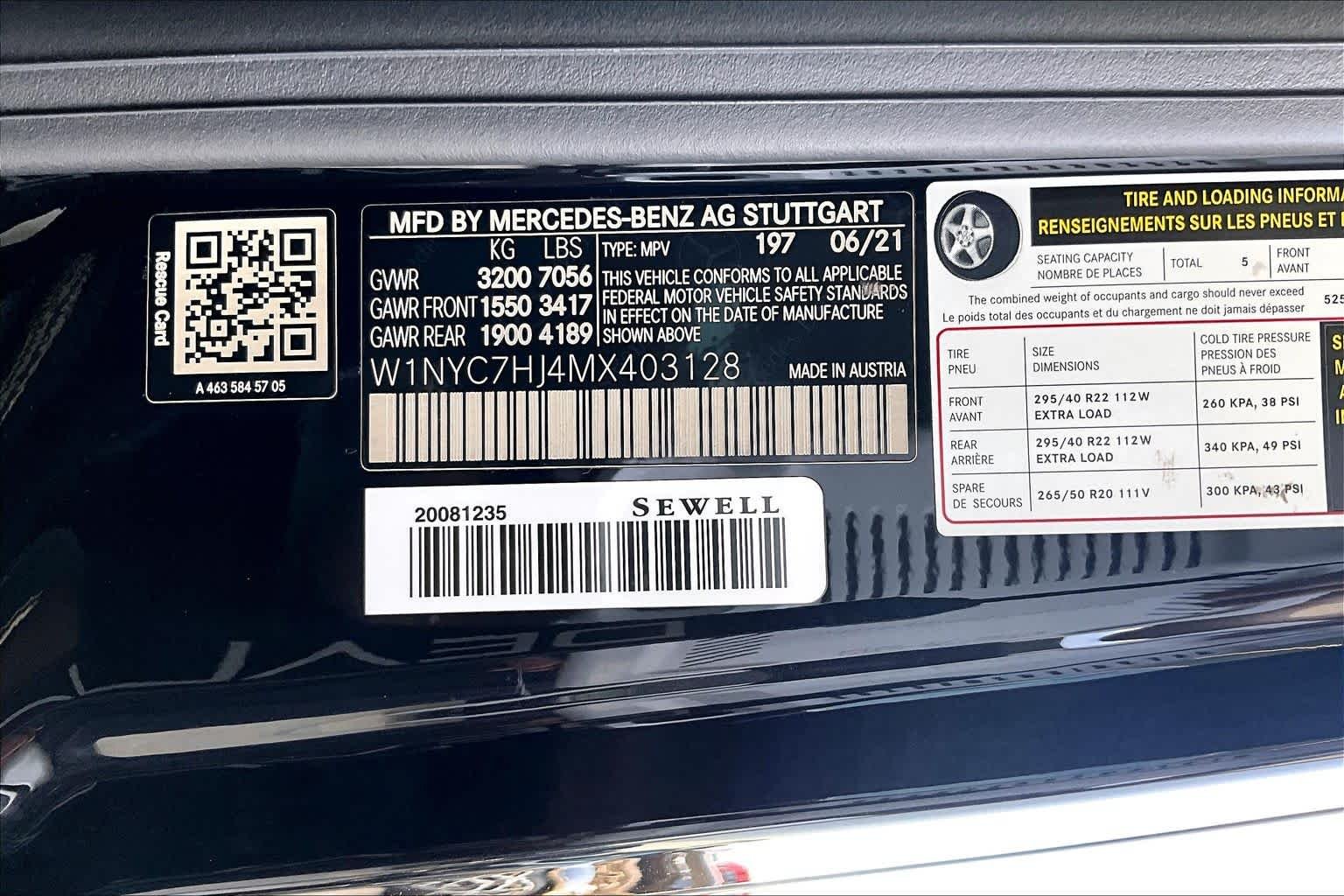 Used 2021 Obsidian Black Metallic Mercedes-Benz AMG® G 63 image 29
