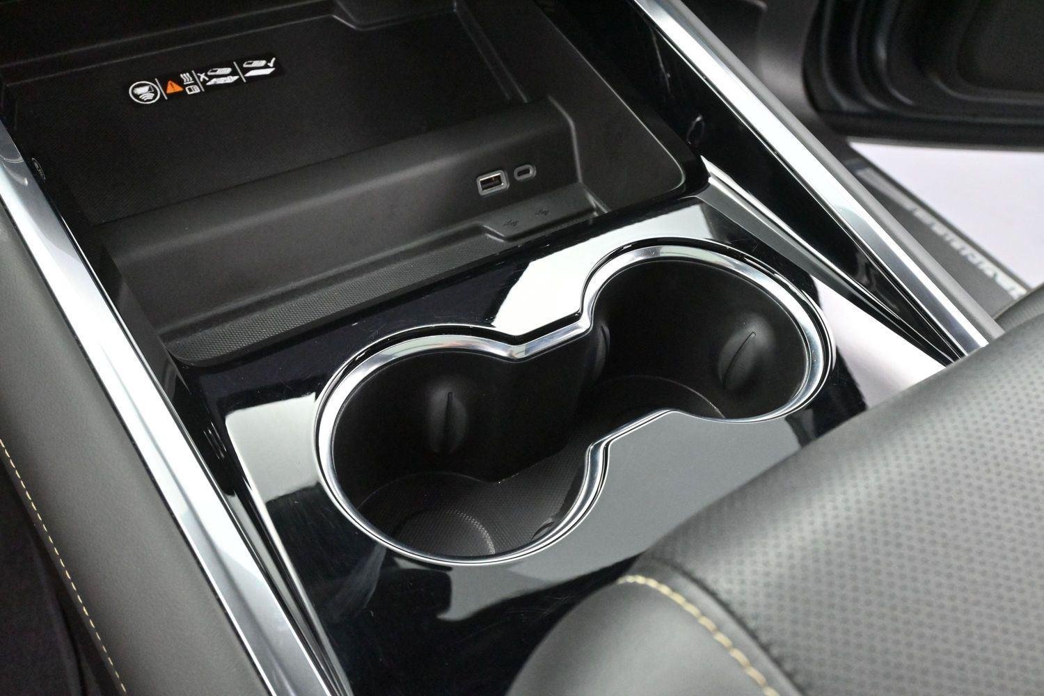 Used 2025 Sterling Gray Metallic Chevrolet Premier image 19