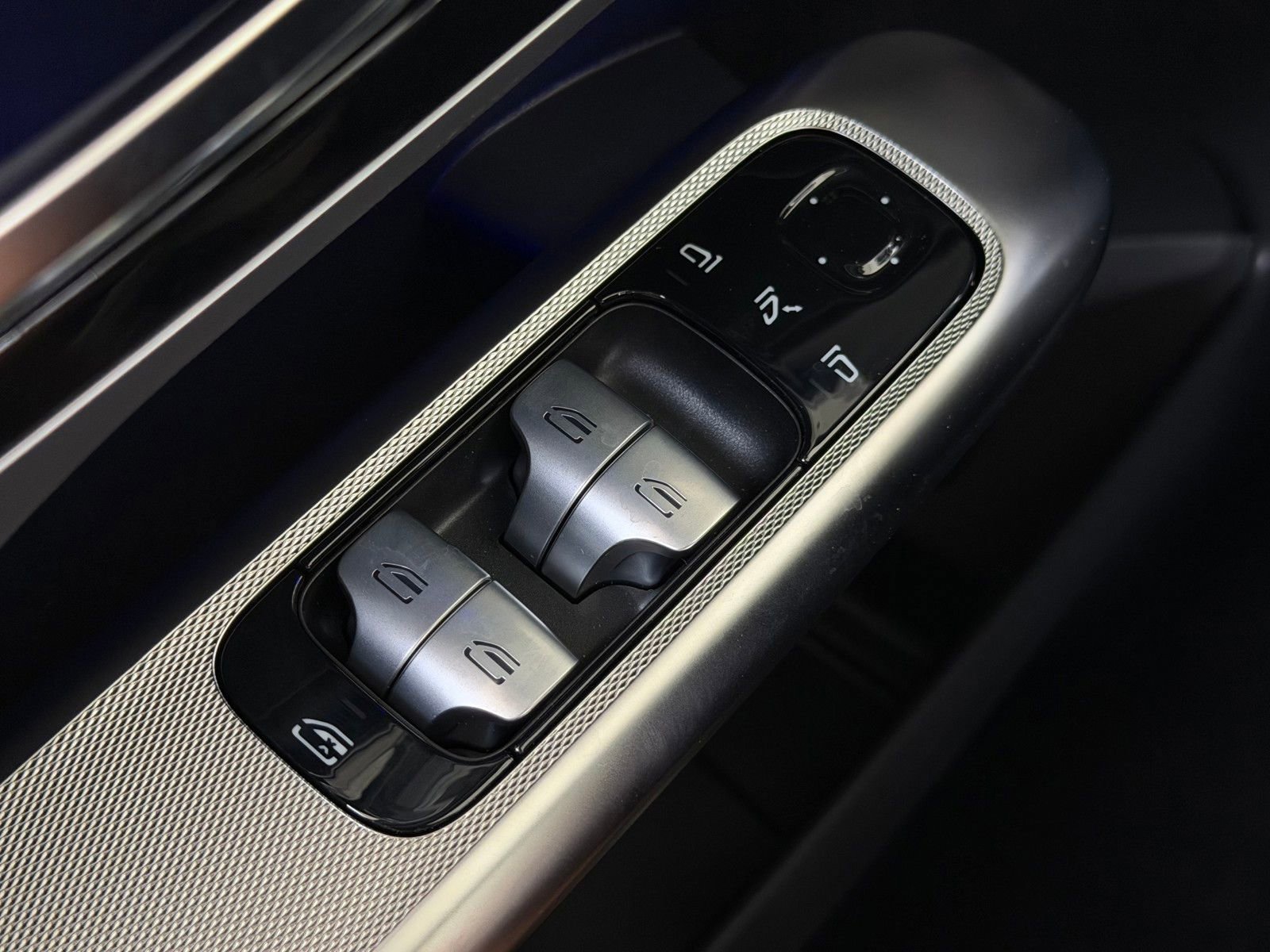 New 2026 Cirrus Silver Metallic Mercedes-Benz AMG® GLC 43 4MATIC® SUV image 44