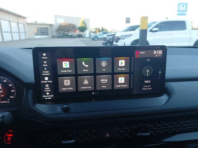 Used 2025 Solar Silver Metallic Honda Touring image 19