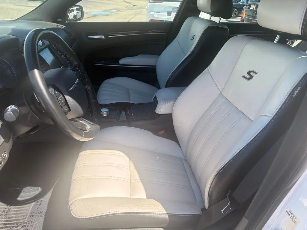 Used 2019 White Chrysler S image 10
