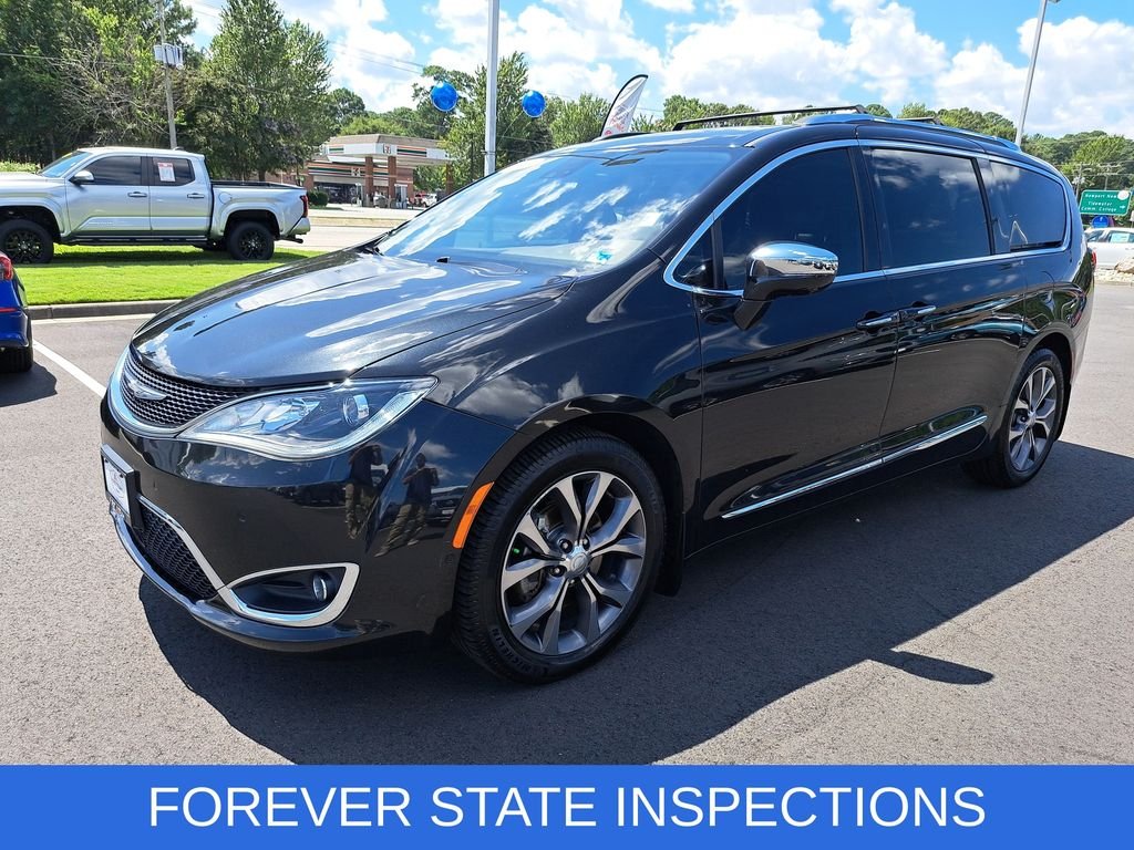 Used 2017 Black Chrysler Limited image 3