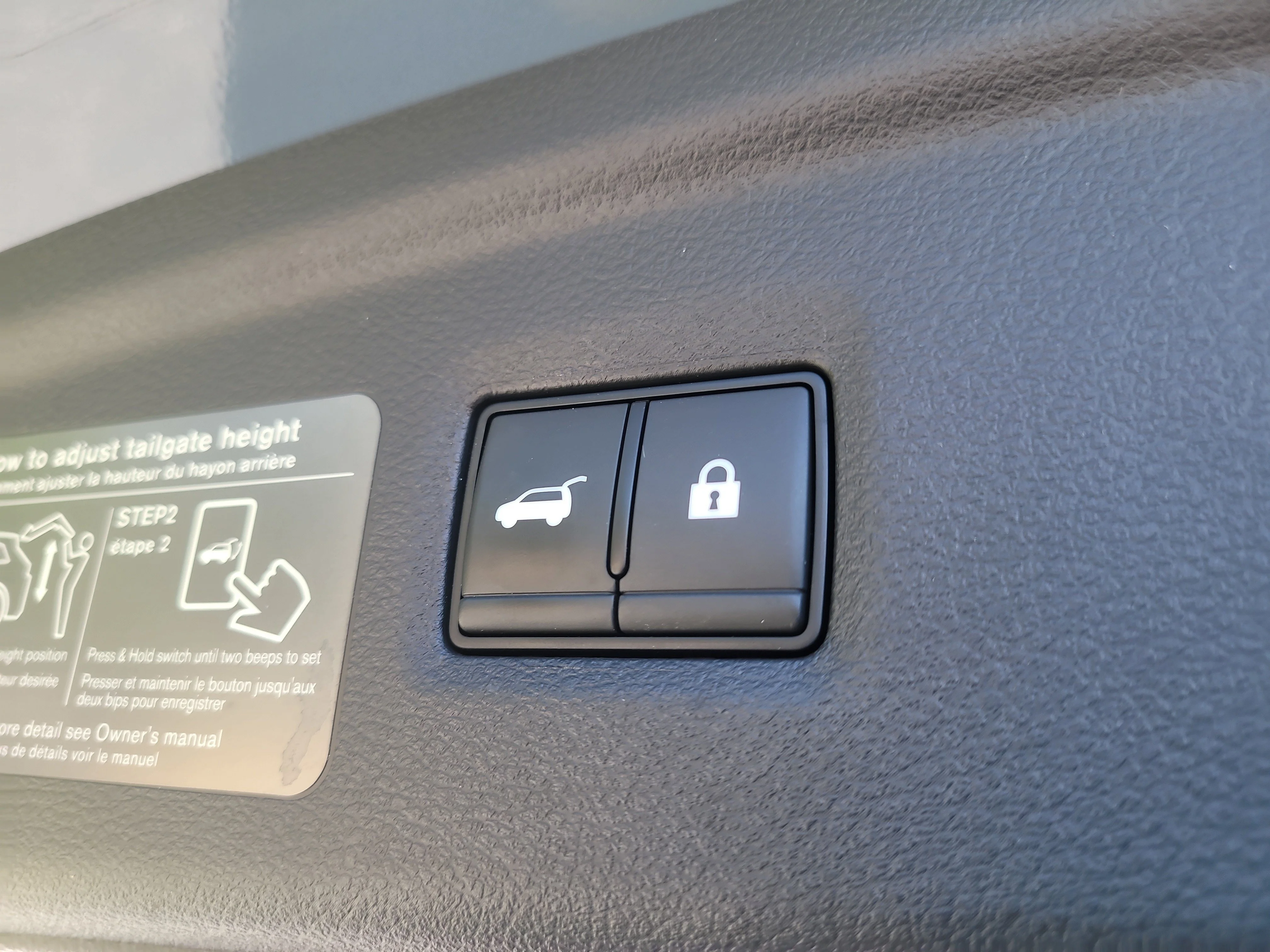 Used 2023 Slate Gray INFINITI LUXE image 11