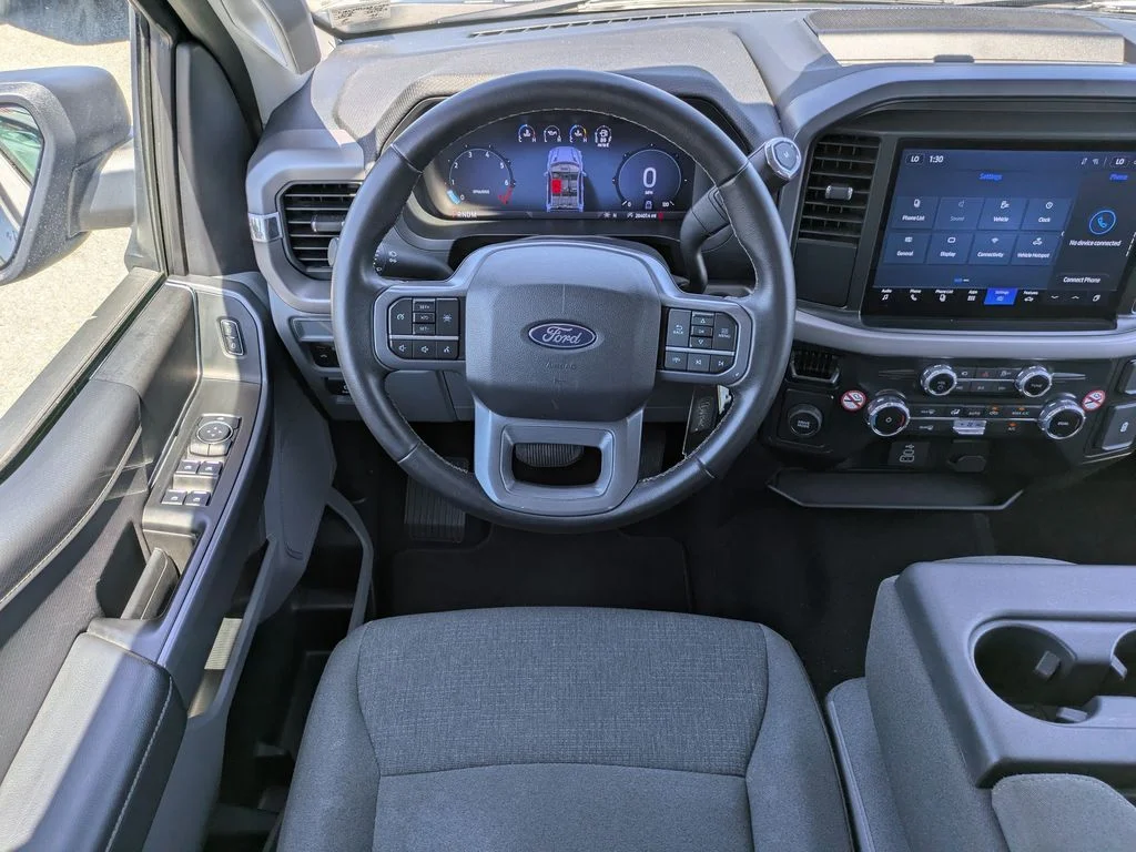 Used 2025 Carbonized Gray Metallic Ford XLT image 17