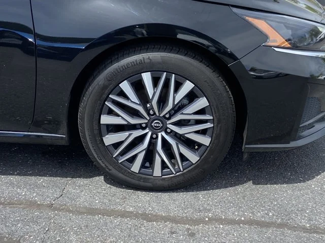 2025 Nissan Altima SV - Photo 8