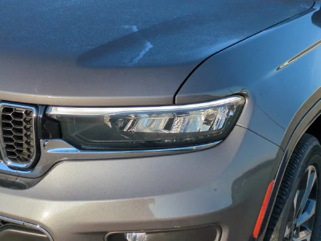 Used 2024 Gray Jeep Overland image 9