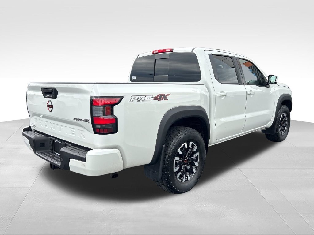 Used 2023 White Nissan PRO-4X image 5