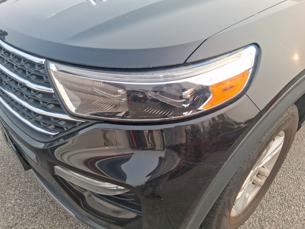 Used 2022 Black Ford XLT image 9