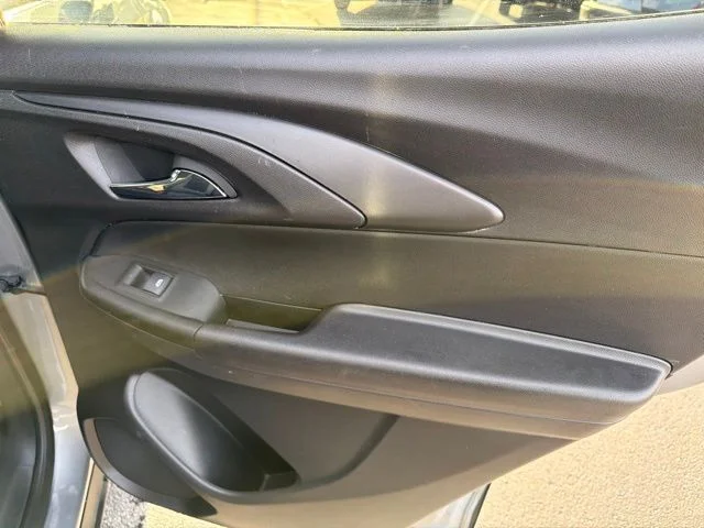 Used 2025 Gray Chevrolet LT image 30