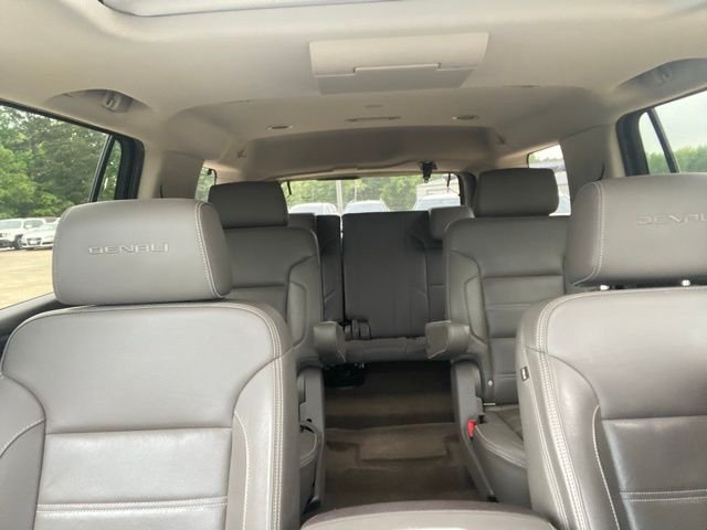 Used 2018 White GMC Denali image 27