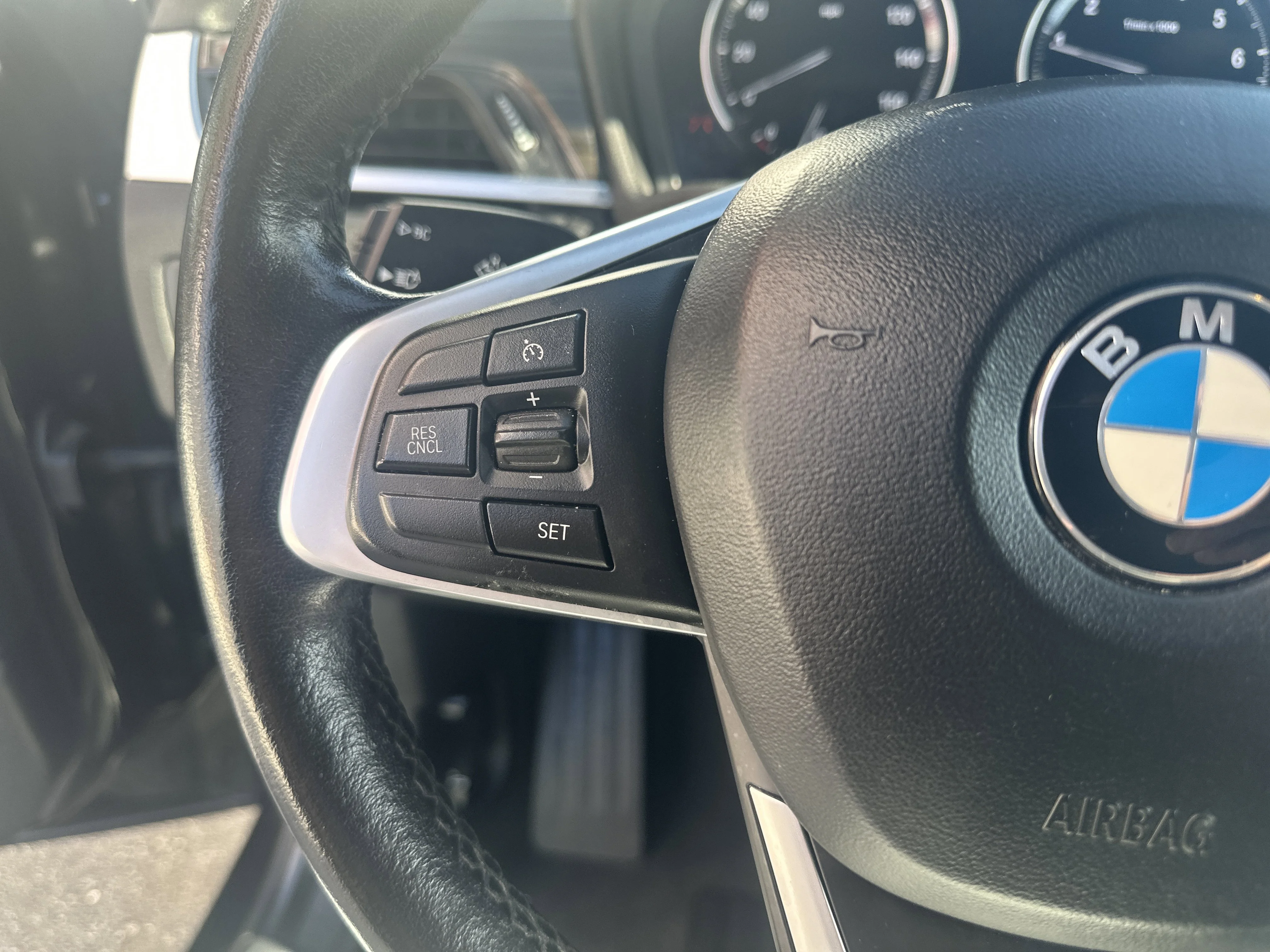 Used 2019 Black Sapphire Metallic BMW xDrive28i image 14