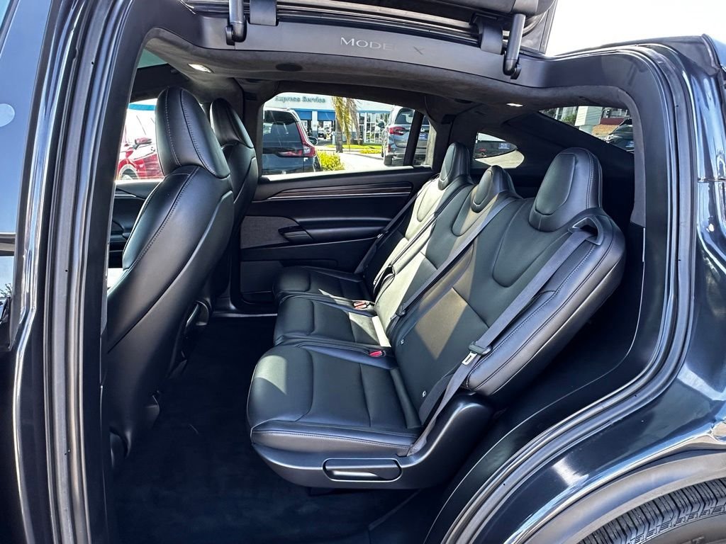 2024 Tesla Model X Long Range - Photo 16