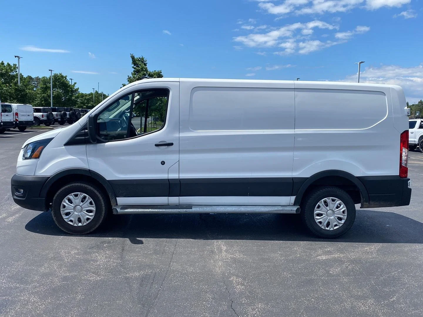 Used 2023 Oxford White Ford 250 image 6