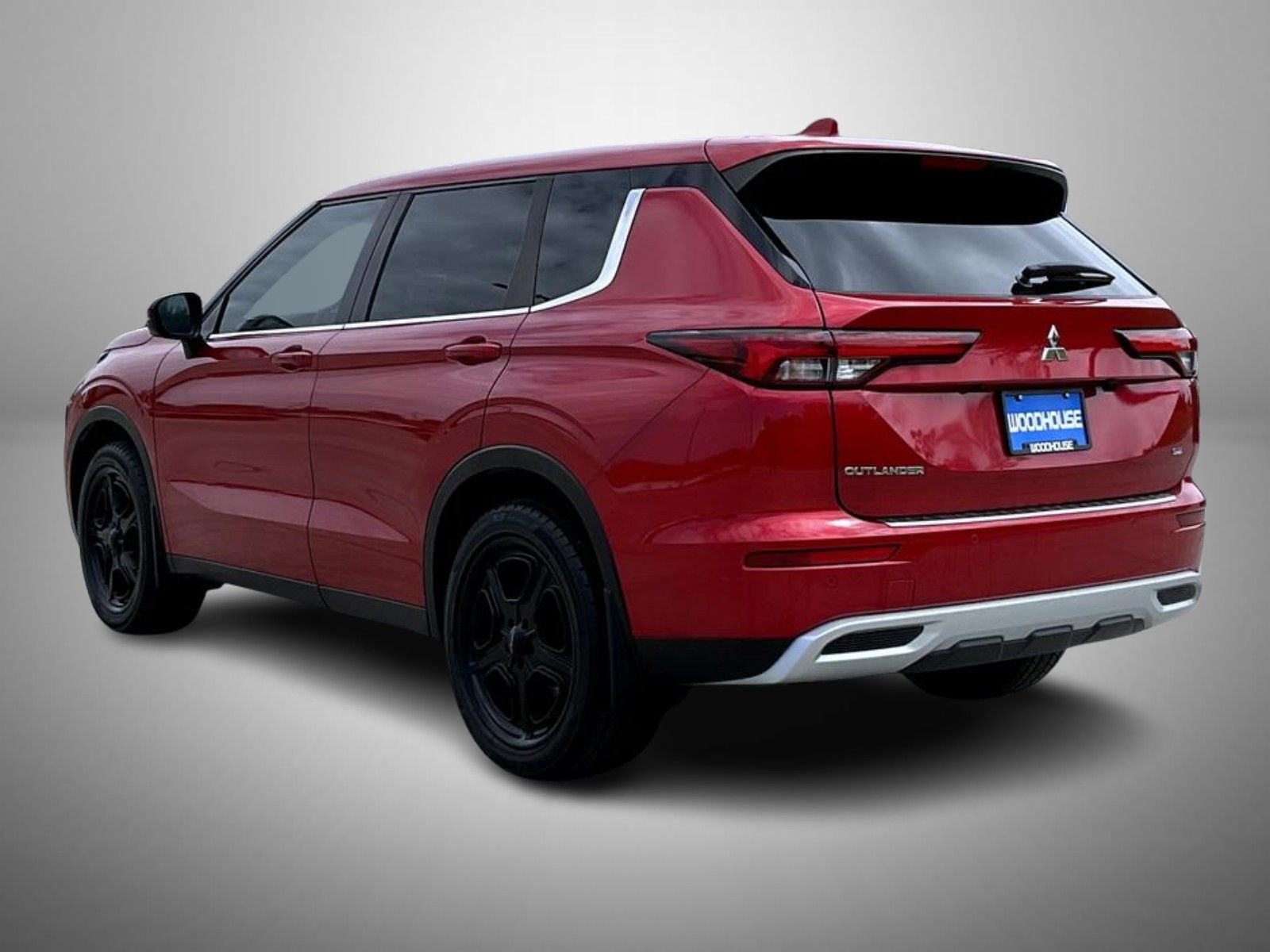 Used 2023 Red Mitsubishi SE image 7