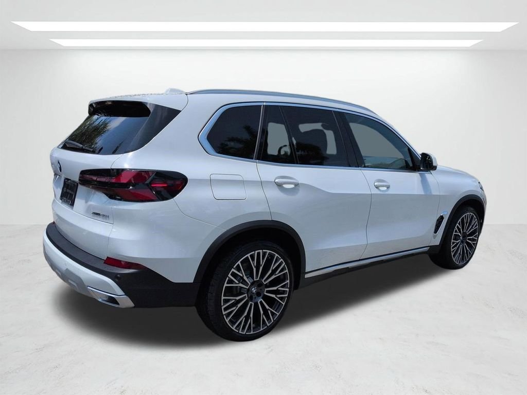 New 2026 Alpine White BMW xDrive40i image 4