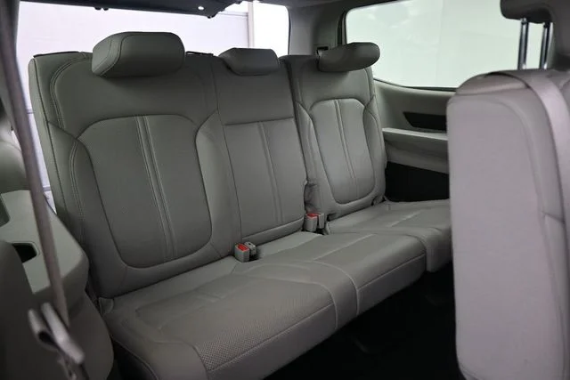 Used 2022 Silver Jeep Series II image 24