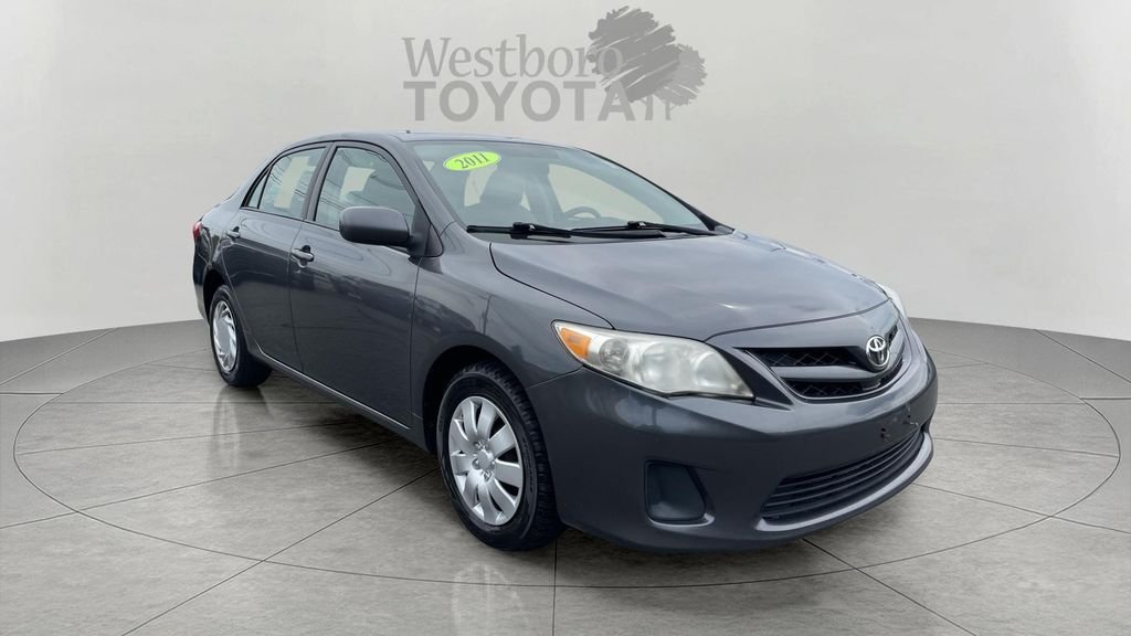 Used 2011 Gray Toyota LE image 1