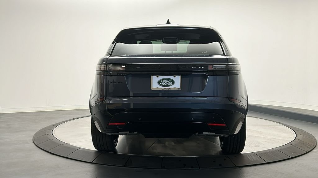 Certified Used 2026 Varesine Blue Metallic Land Rover Dynamic SE image 4
