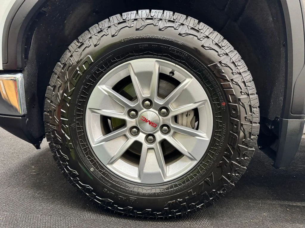 Used 2023 White GMC Pro image 12