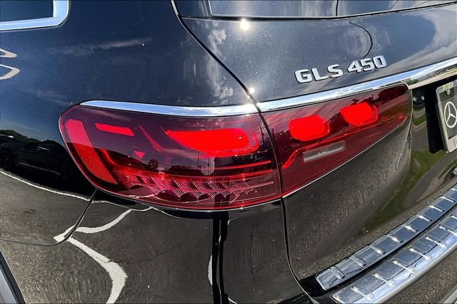 Used 2025 Black Mercedes-Benz GLS 450 image 14