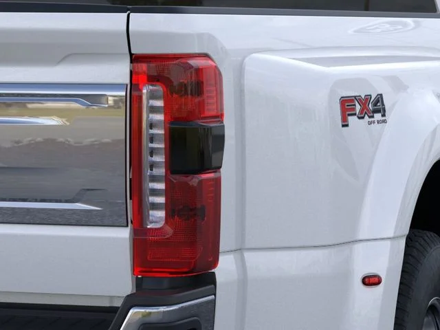 New 2026 Star White Metallic Tri-Coat Ford F-350® King Ranch® image 21