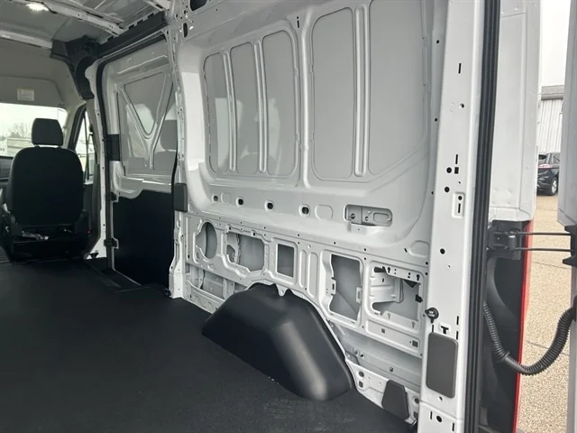 2026 Ford Transit Van Base - Photo 8