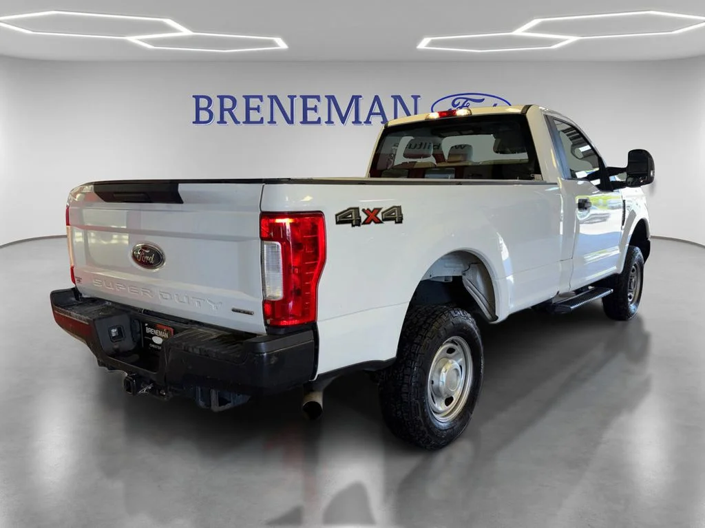 Certified Used 2017 Oxford White Ford XL image 6
