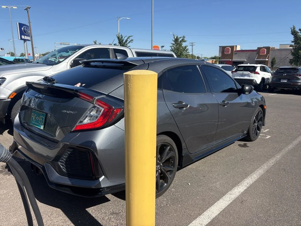 Used 2017  Honda Sport image 8