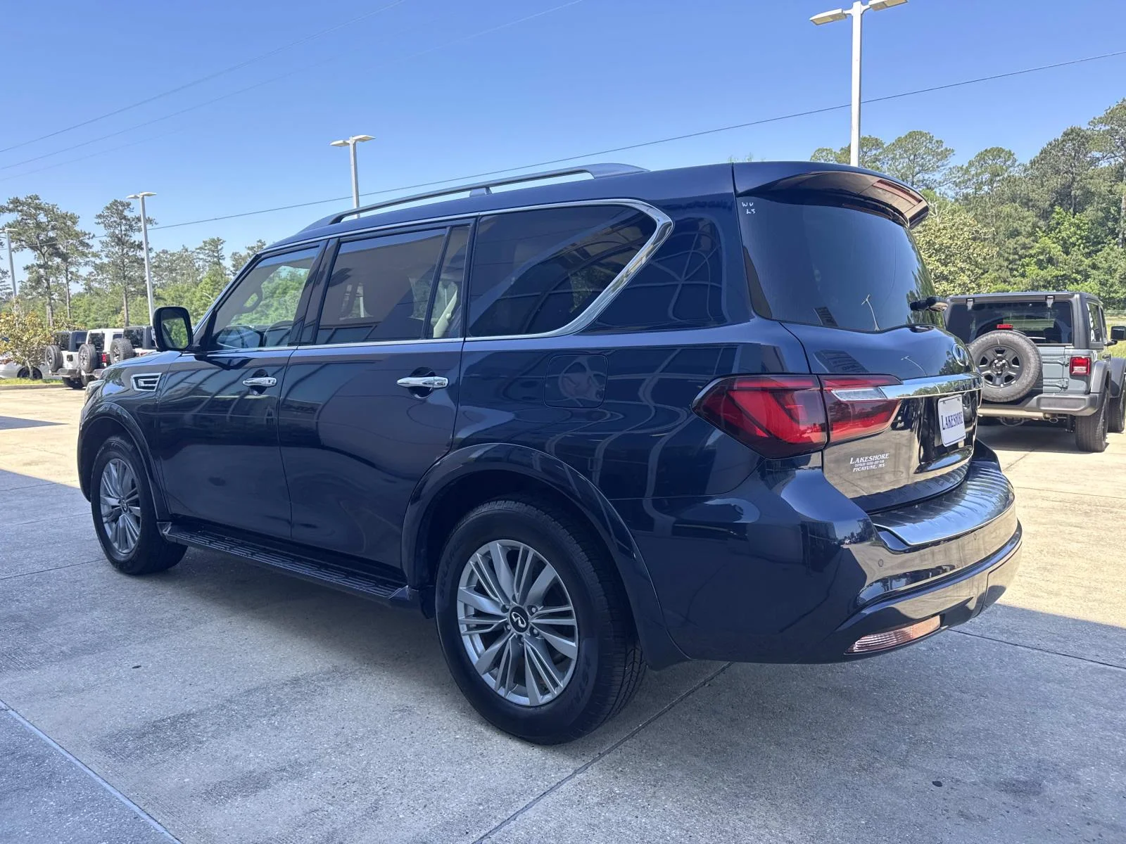 Used 2024 Blue INFINITI LUXE RWD image 5