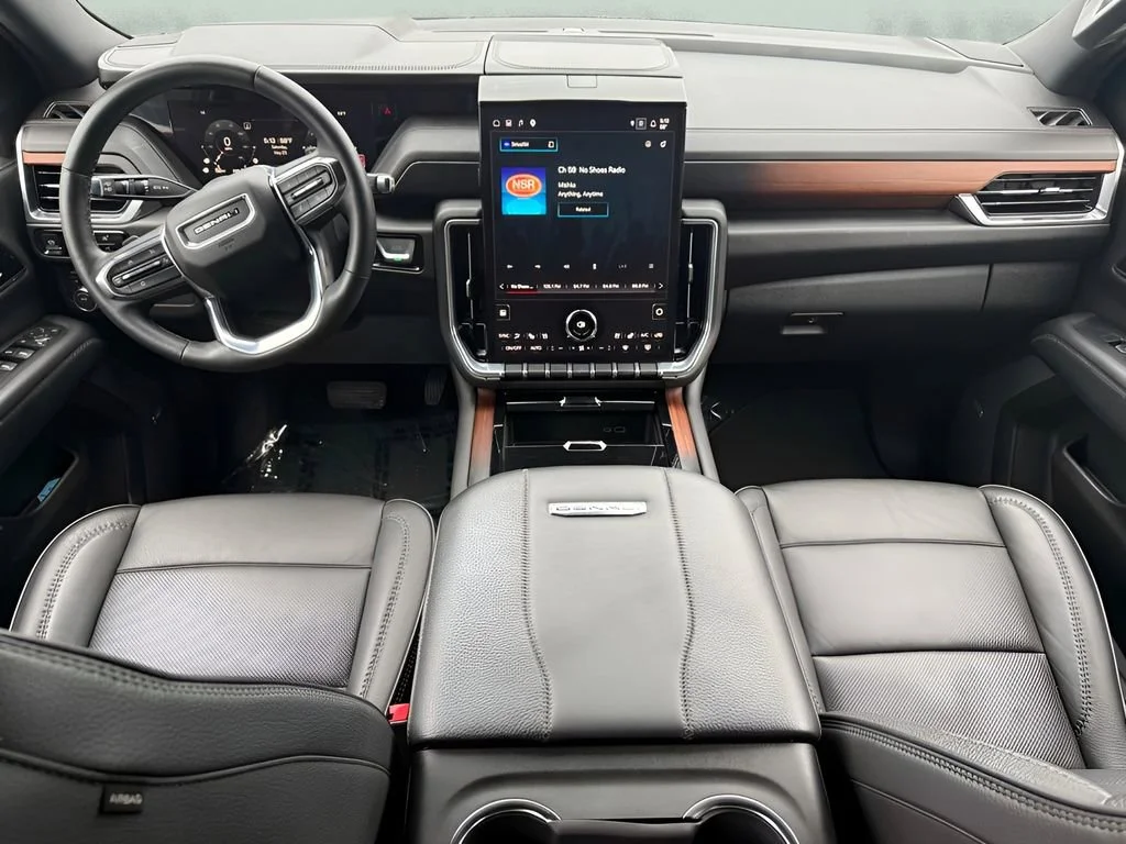 Used 2025 Summit White GMC Denali image 24
